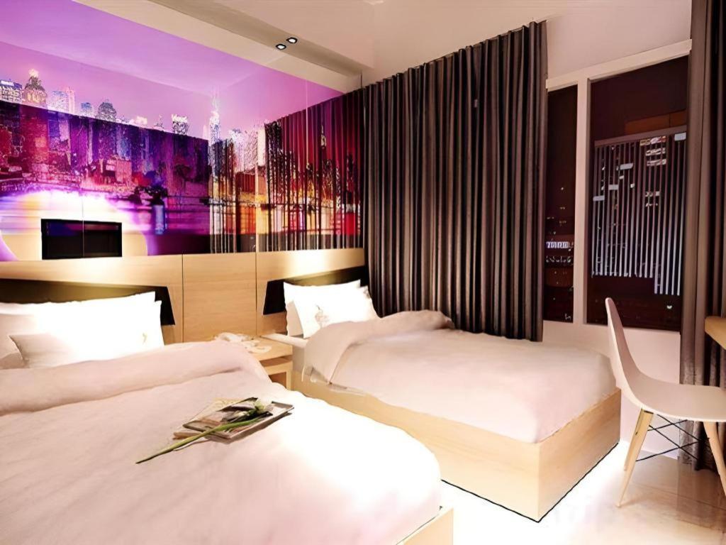 G Suites Hotel By Amithya Surabaya Exterior photo